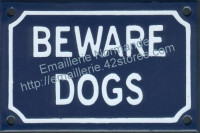 Plaque émaillée (10x15cm) Beware dogs